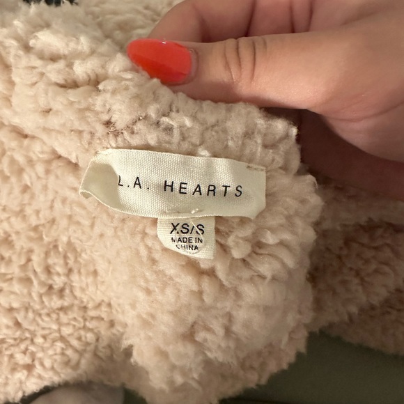 Fuzzy jacket - Picture 2 of 2